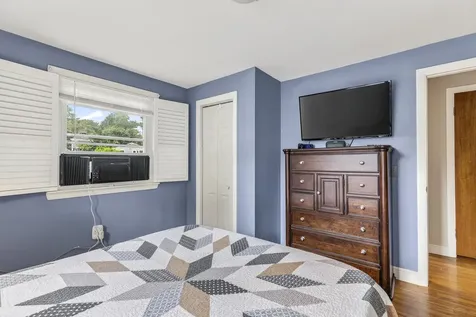 8 Kenneth Road South Portland ME 04106