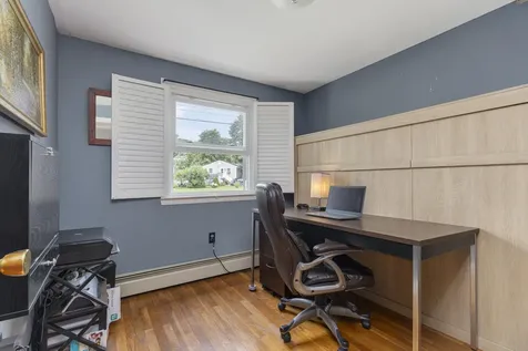 8 Kenneth Road South Portland ME 04106