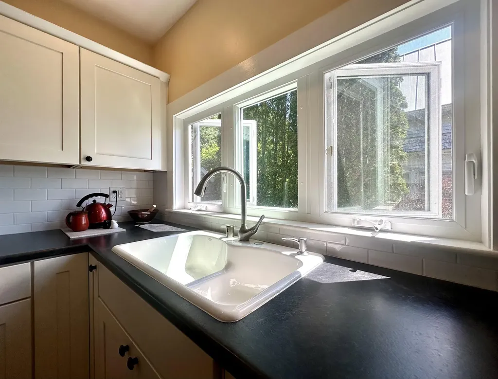 59 Washington Street Lubec ME 04652