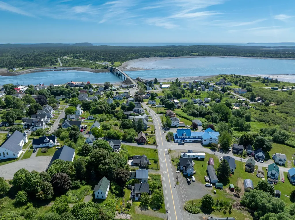 59 Washington Street Lubec ME 04652