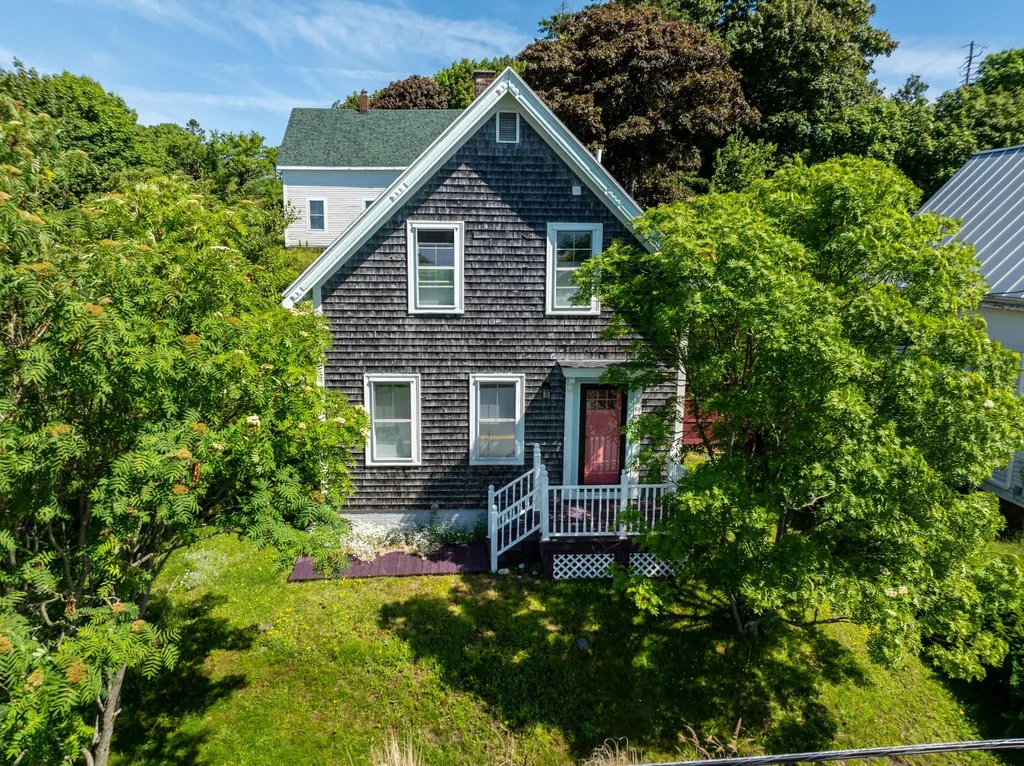 59 Washington Street Lubec ME 04652