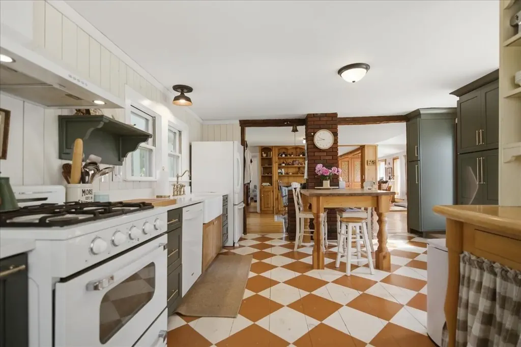 175 S Monmouth Road Monmouth ME 04259