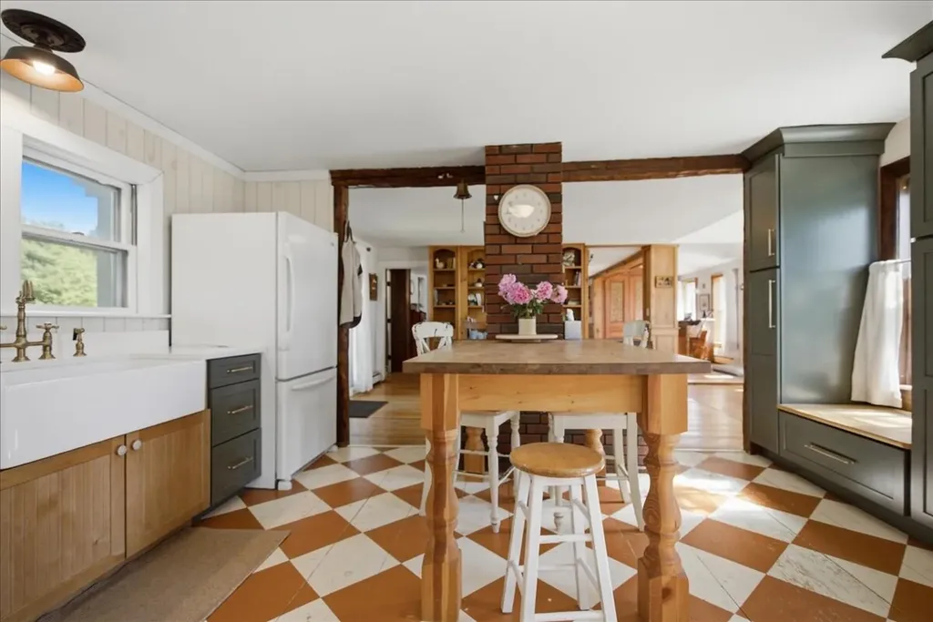 175 S Monmouth Road Monmouth ME 04259