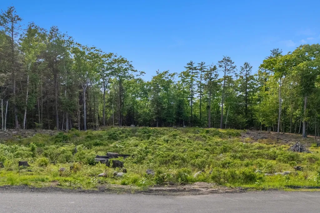 40 Basin Harbor Drive Standish ME 04084
