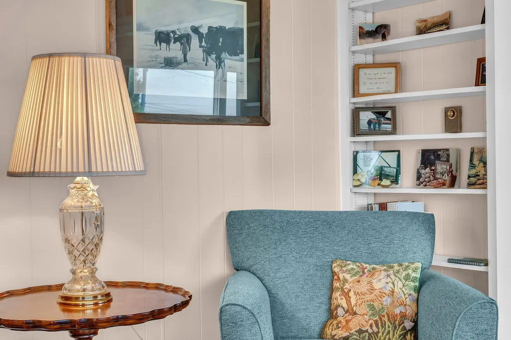 247 Island Road South Thomaston ME 04858
