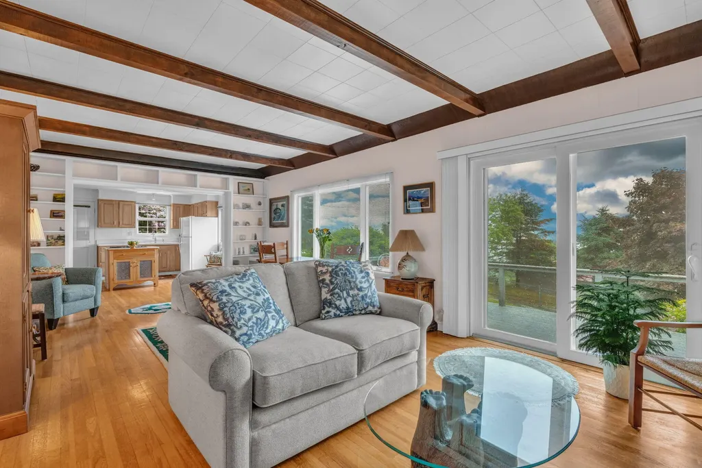 247 Island Road South Thomaston ME 04858