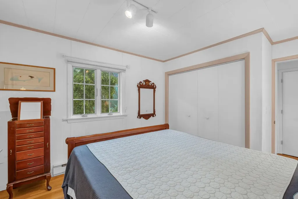 247 Island Road South Thomaston ME 04858
