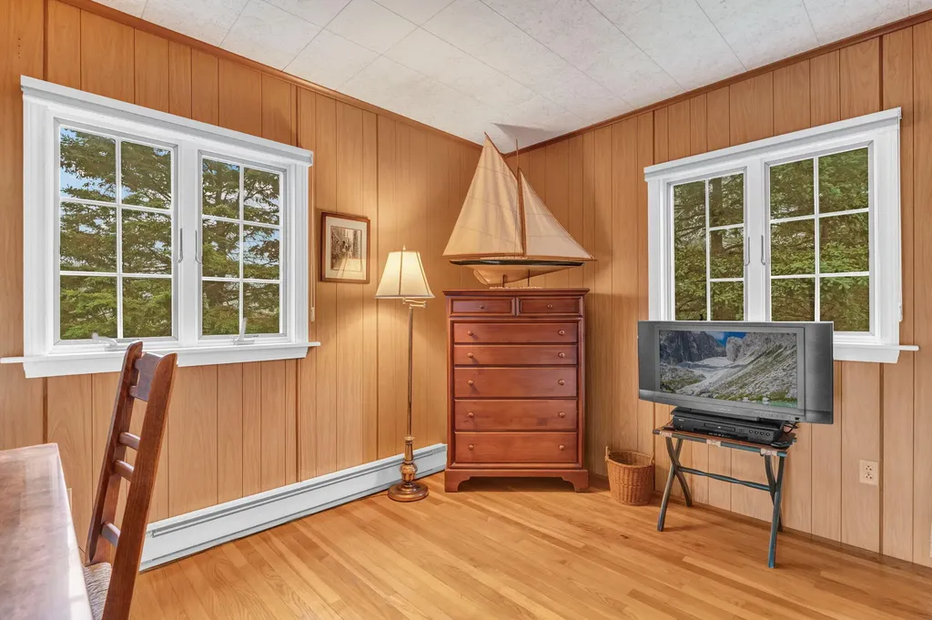 247 Island Road South Thomaston ME 04858
