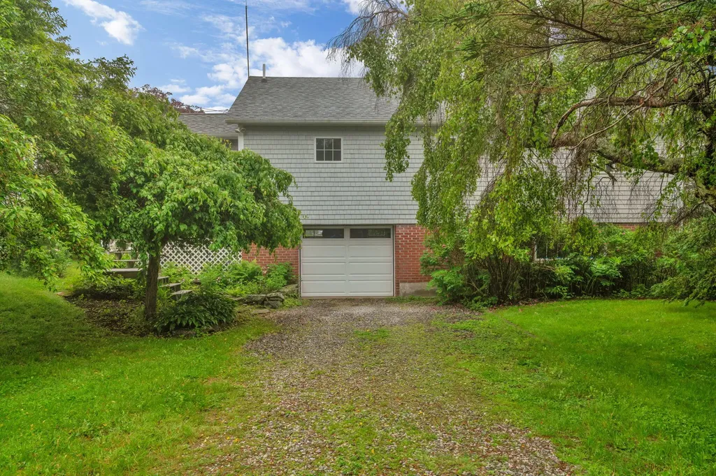 247 Island Road South Thomaston ME 04858