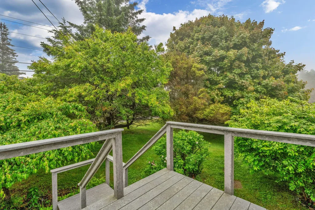 247 Island Road South Thomaston ME 04858