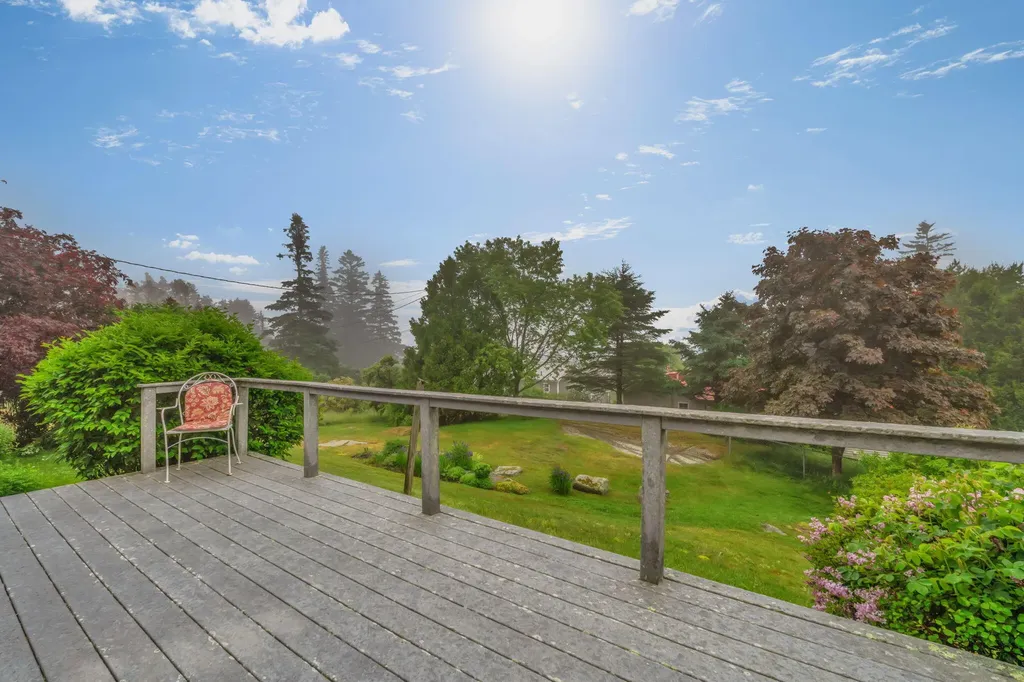 247 Island Road South Thomaston ME 04858