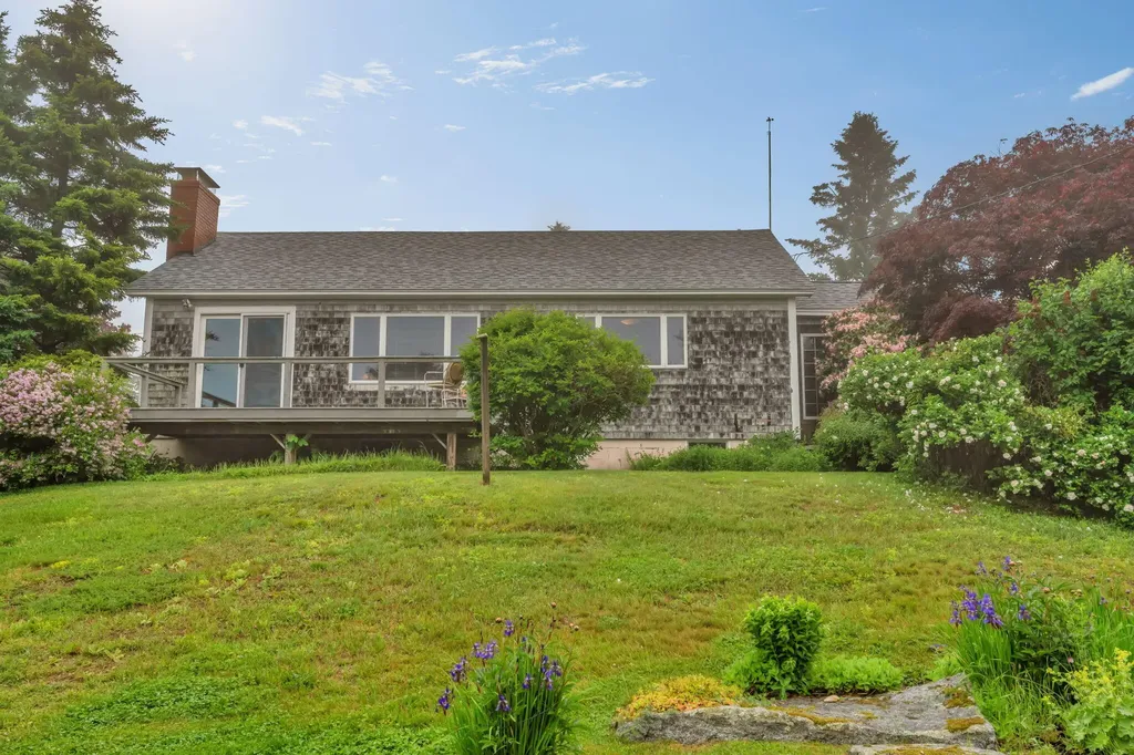 247 Island Road South Thomaston ME 04858