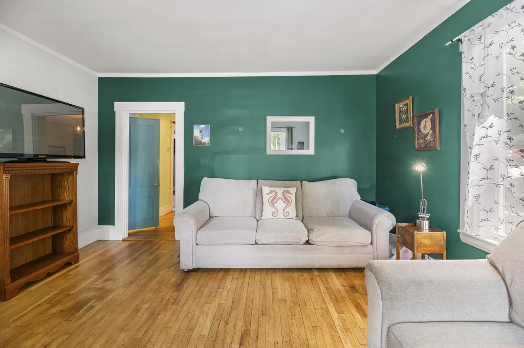 192 Brunswick Avenue Gardiner ME 04345