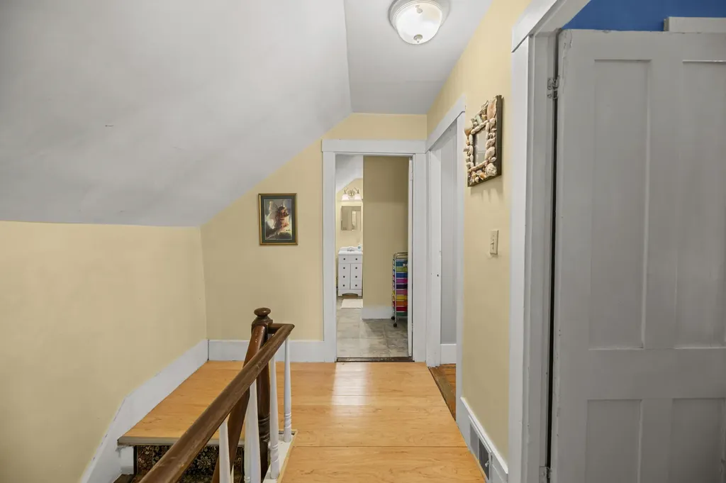 192 Brunswick Avenue Gardiner ME 04345