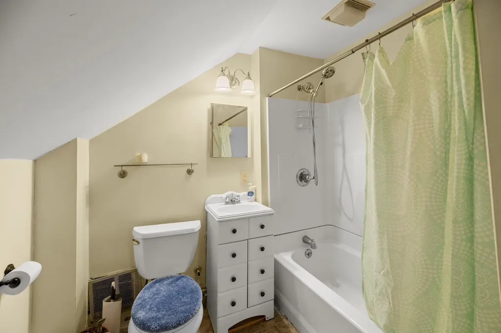 192 Brunswick Avenue Gardiner ME 04345
