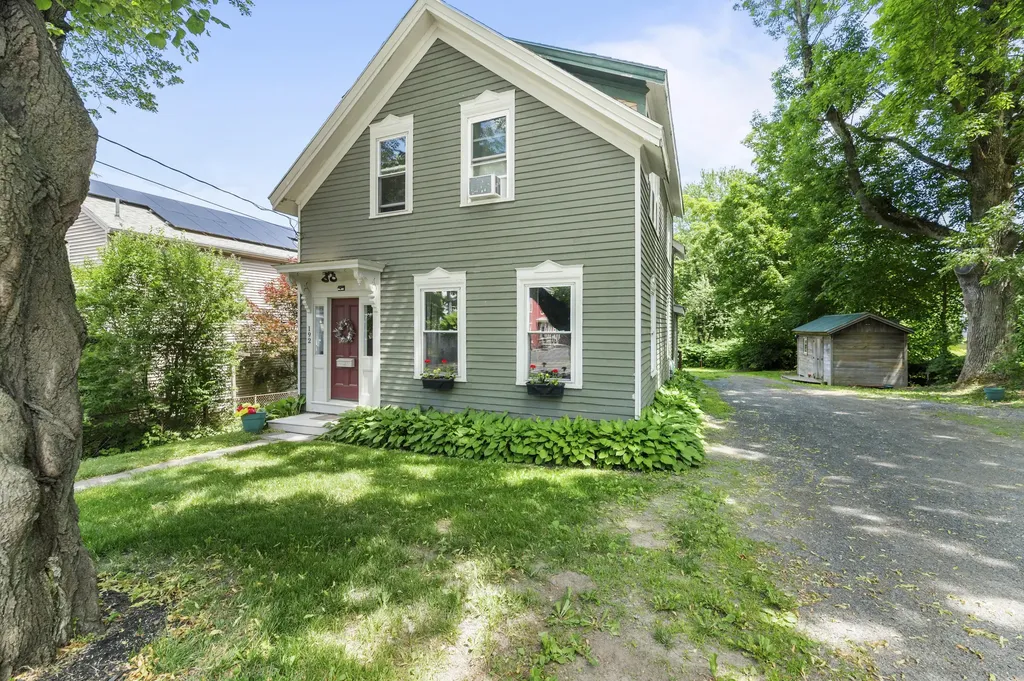 192 Brunswick Avenue Gardiner ME 04345