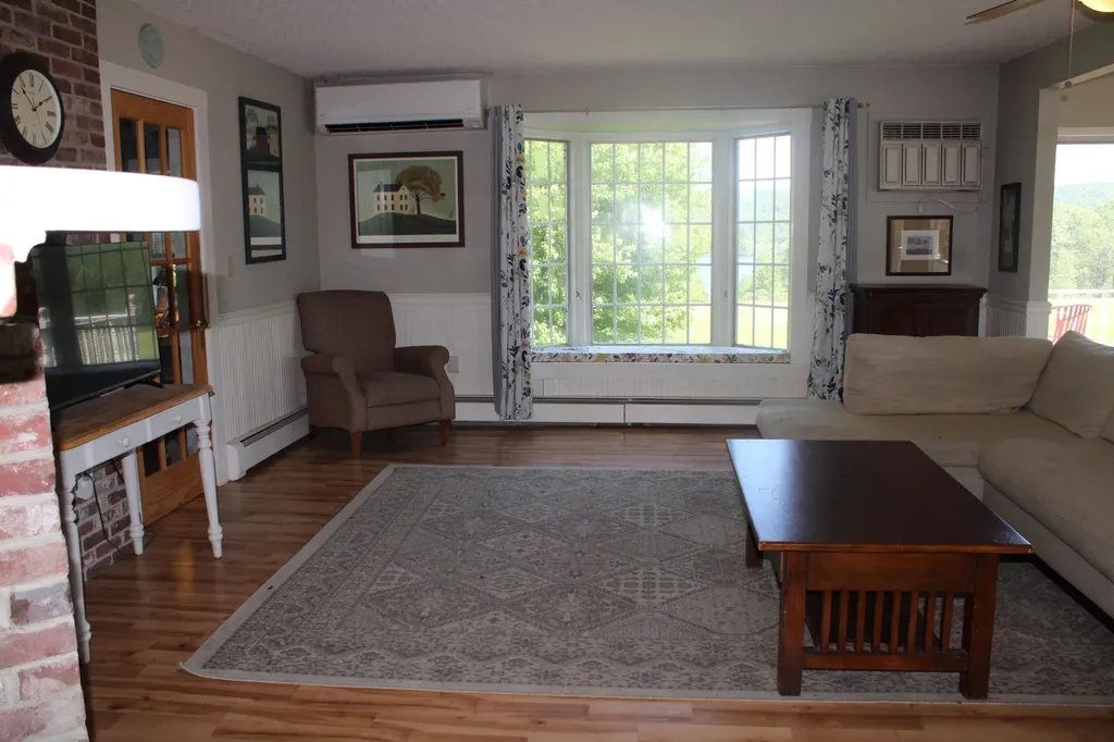 1341 Appleton Road Union ME 04862