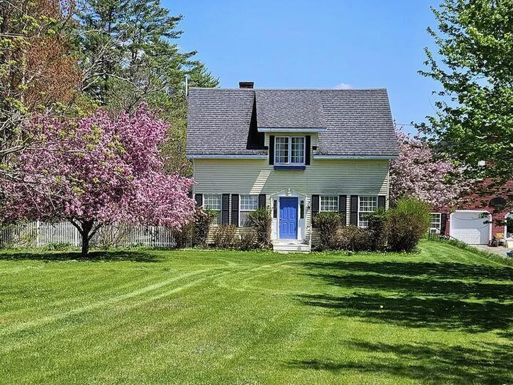 1341 Appleton Road Union ME 04862