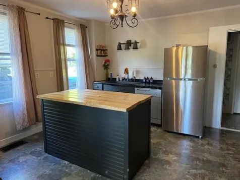 89 Larkin Street Bangor ME 04401