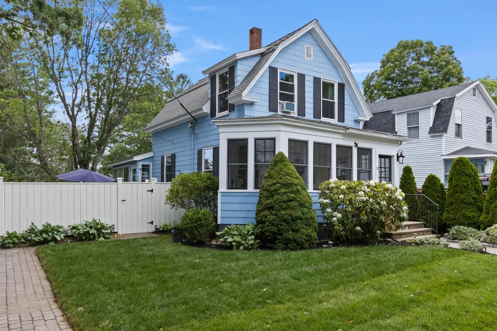 77 Ocean Avenue Old Orchard Beach ME 04064