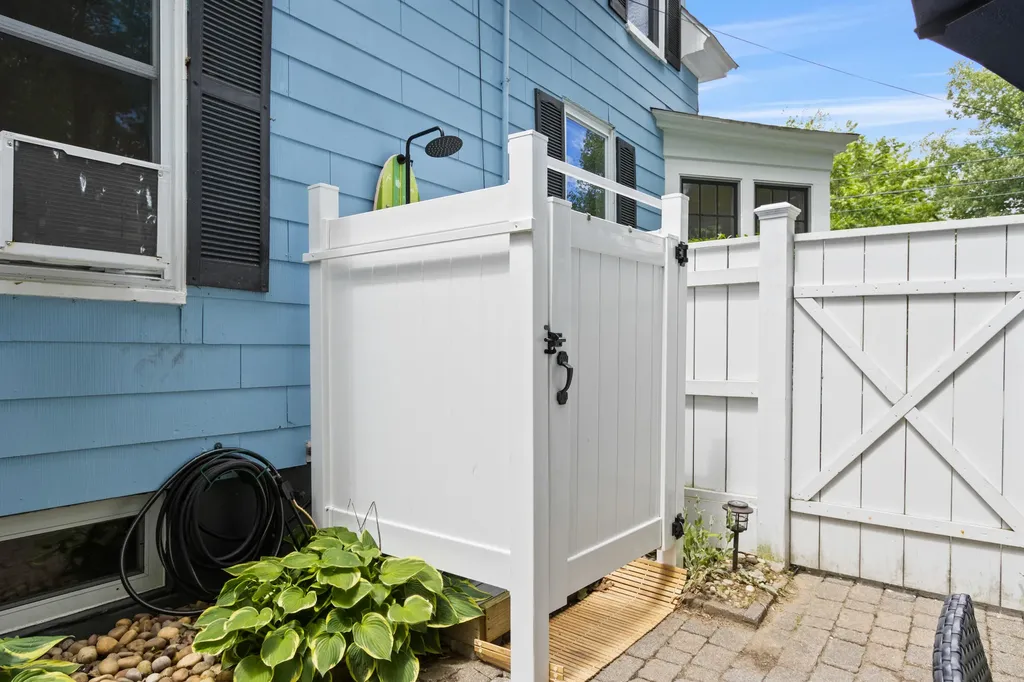 77 Ocean Avenue Old Orchard Beach ME 04064