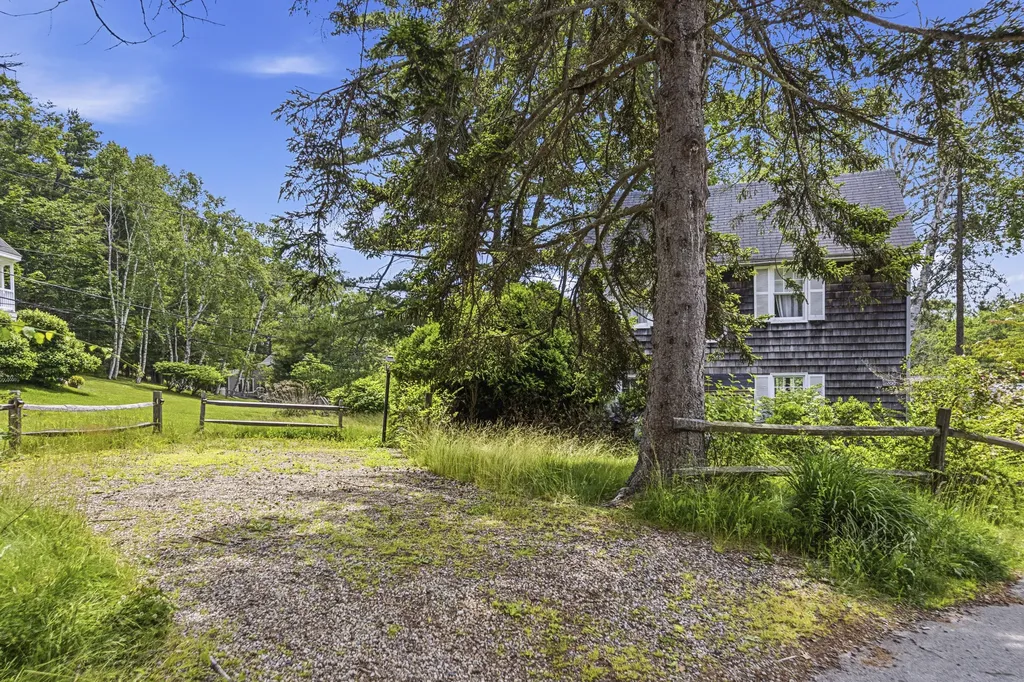354 Littlejohn Road Yarmouth ME 04096