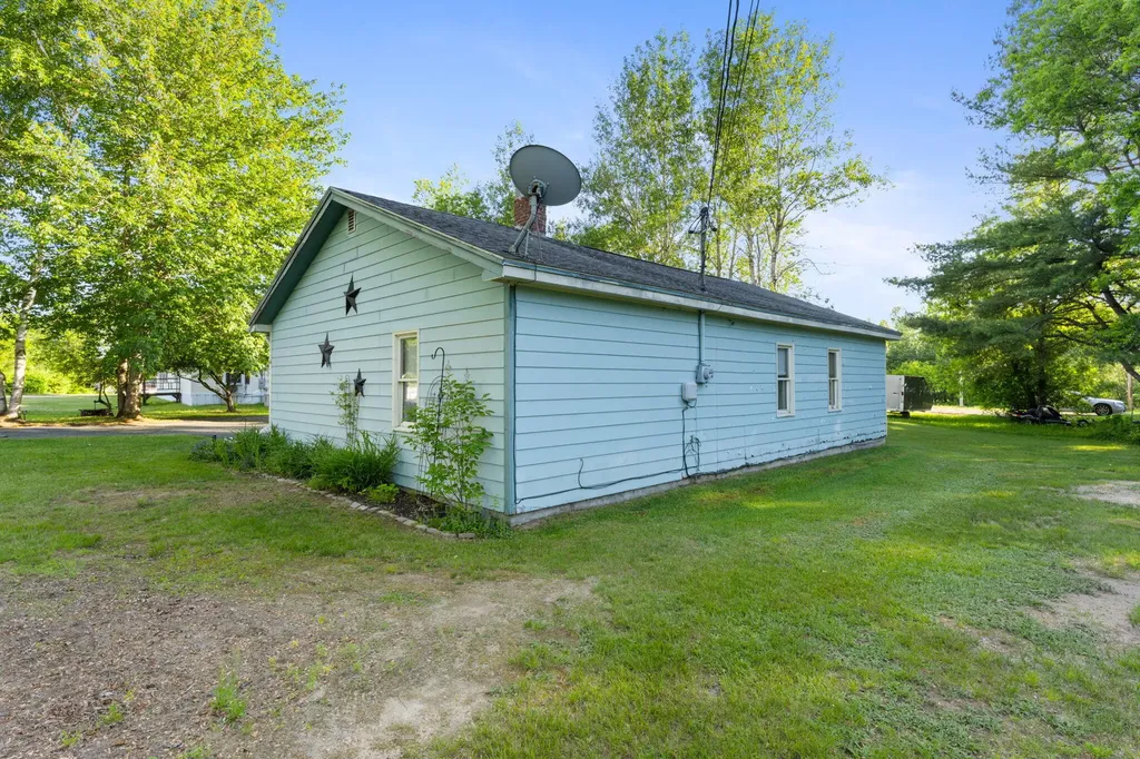 4 Mann Street Howland ME 04448