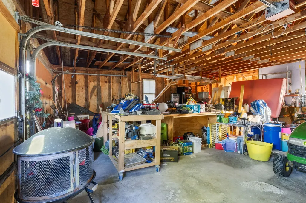 4 Mann Street Howland ME 04448