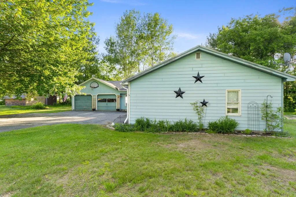 4 Mann Street Howland ME 04448