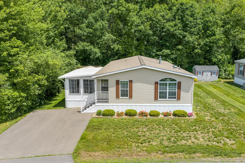 91 Anna Robert Circle Wells ME 04090