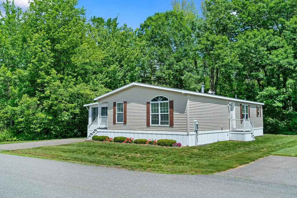 91 Anna Robert Circle Wells ME 04090