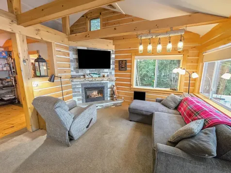 27 Loon Lane Palmyra ME 04965