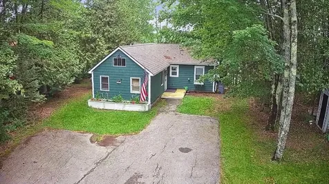 27 Loon Lane Palmyra ME 04965