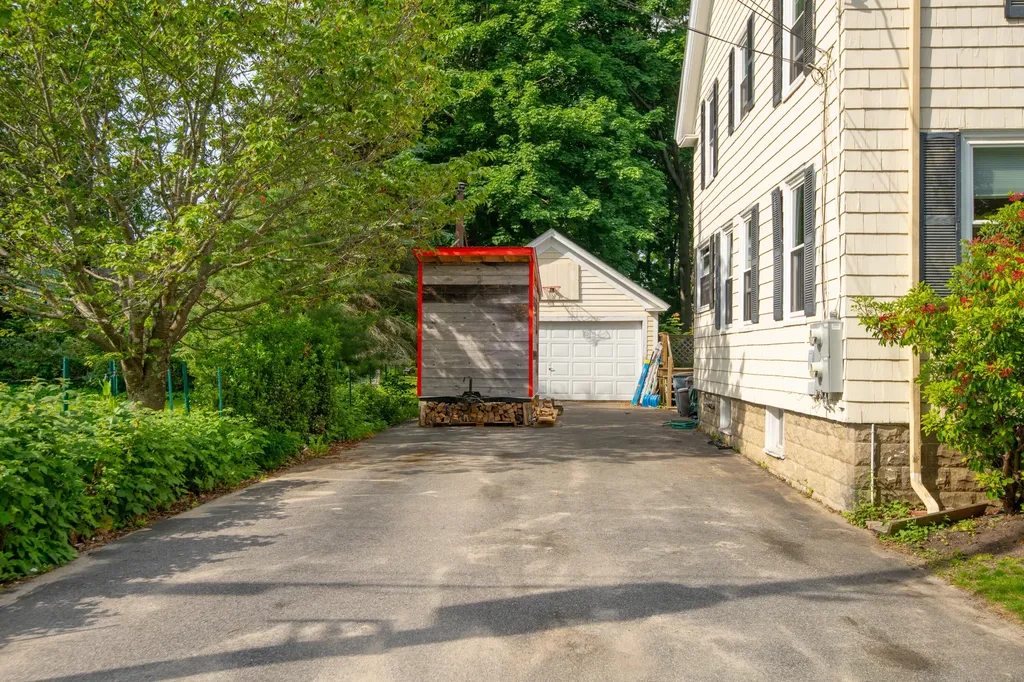 35-37 Warren Avenue Cape Elizabeth ME 04107