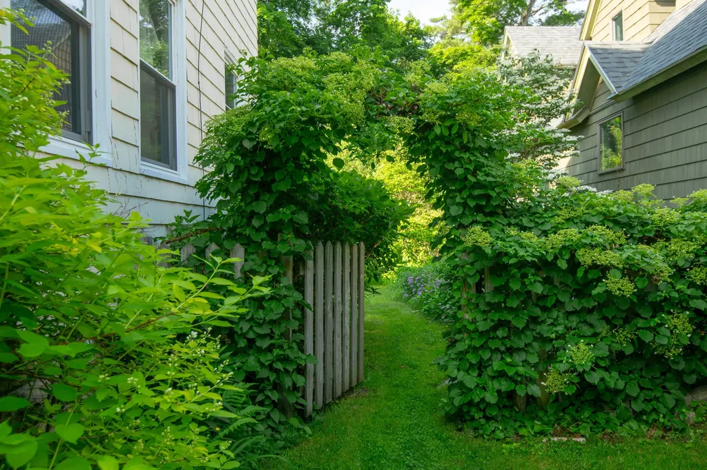 35-37 Warren Avenue Cape Elizabeth ME 04107