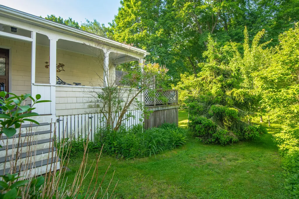 35-37 Warren Avenue Cape Elizabeth ME 04107