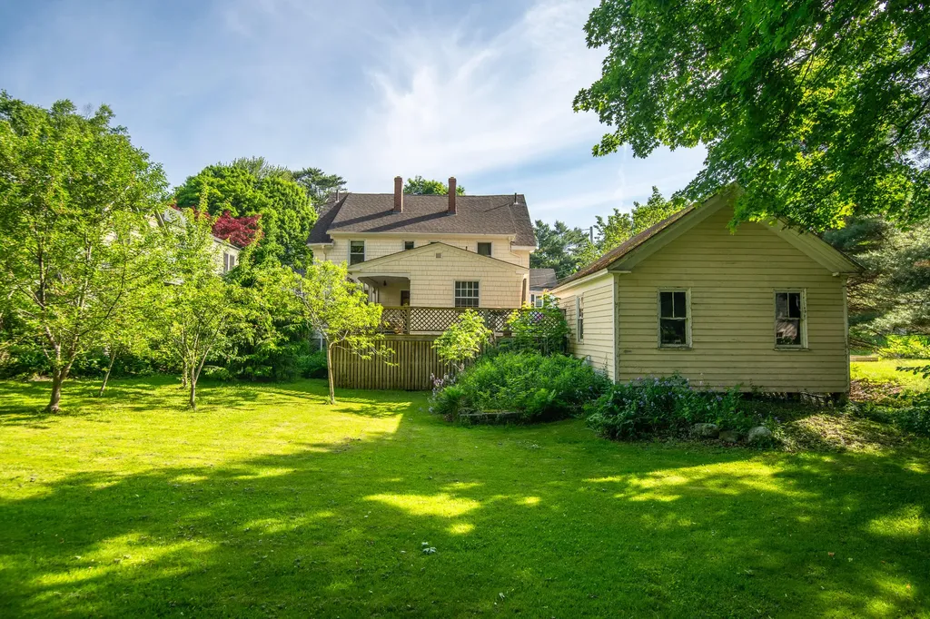 35-37 Warren Avenue Cape Elizabeth ME 04107