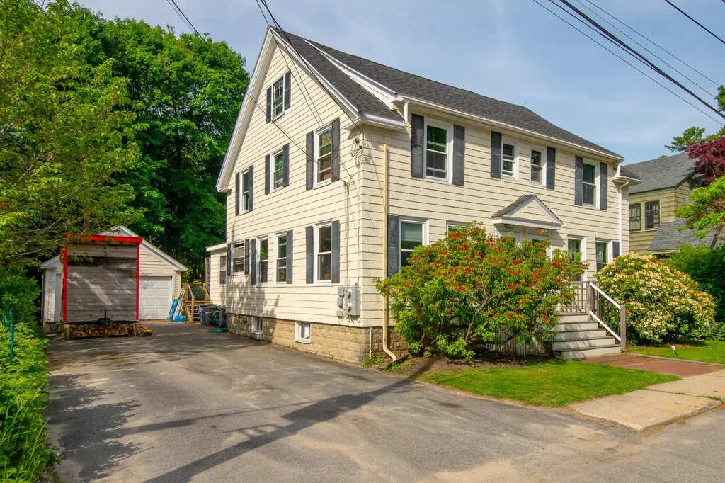 35-37 Warren Avenue Cape Elizabeth ME 04107