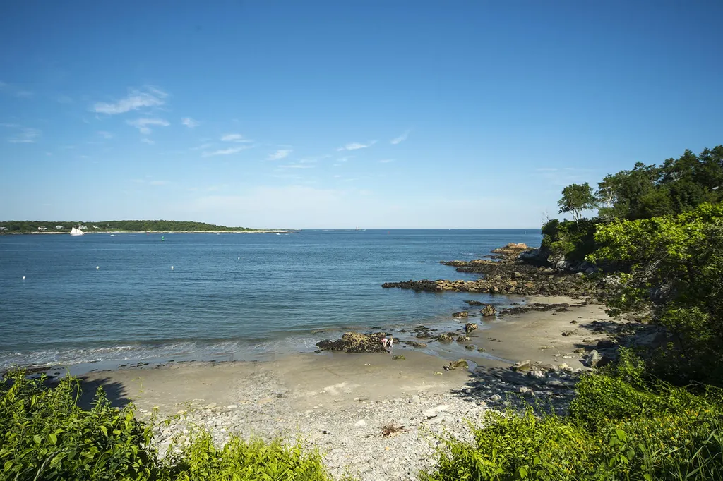 35-37 Warren Avenue Cape Elizabeth ME 04107