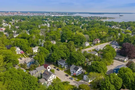 35-37 Warren Avenue Cape Elizabeth ME 04107