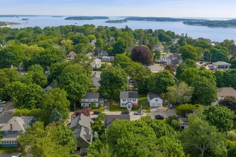 35-37 Warren Avenue Cape Elizabeth ME 04107