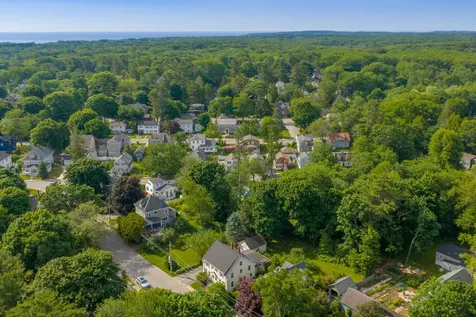 35-37 Warren Avenue Cape Elizabeth ME 04107