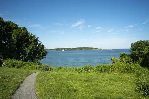 35-37 Warren Avenue Cape Elizabeth ME 04107