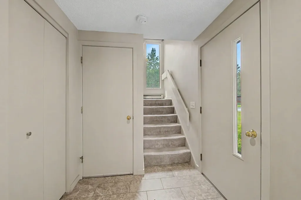 23 Clifford Road Naples ME 04055