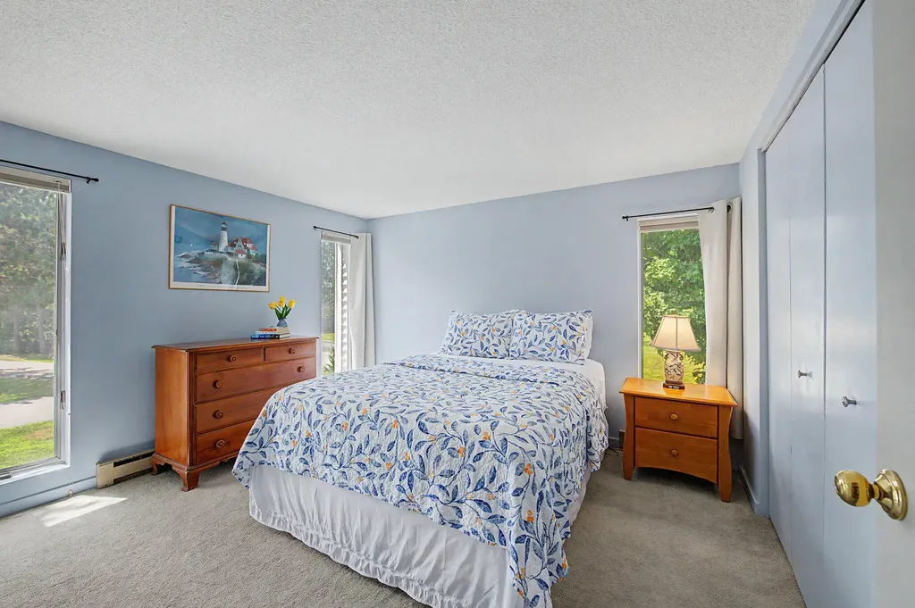 23 Clifford Road Naples ME 04055