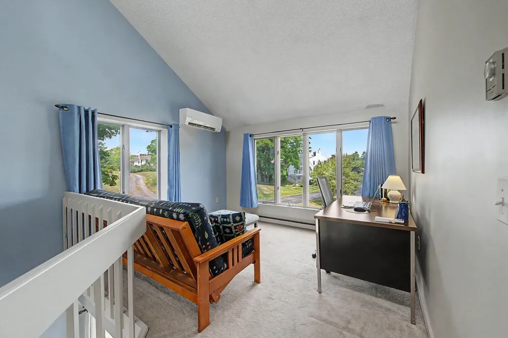 23 Clifford Road Naples ME 04055