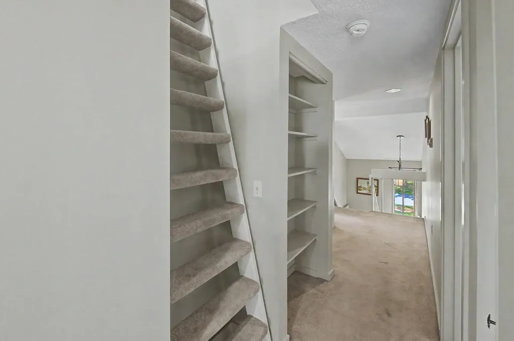 23 Clifford Road Naples ME 04055