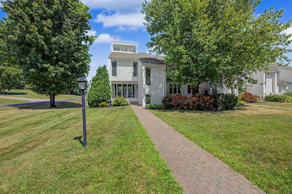 23 Clifford Road Naples ME 04055