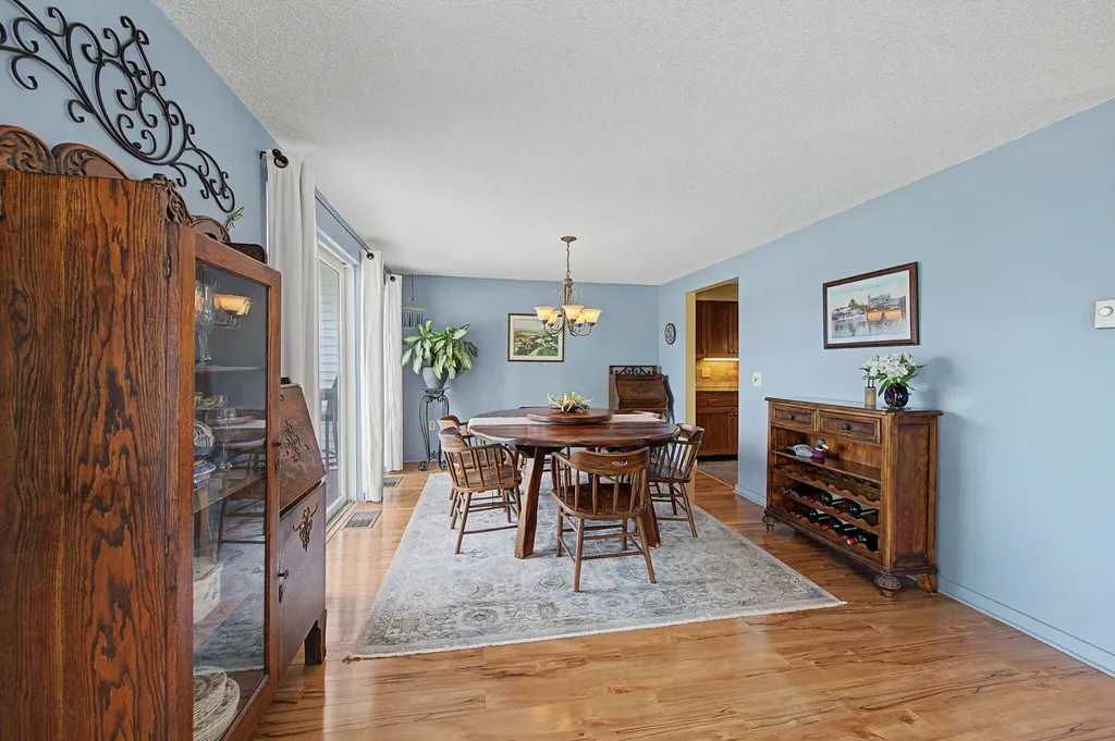 23 Clifford Road Naples ME 04055