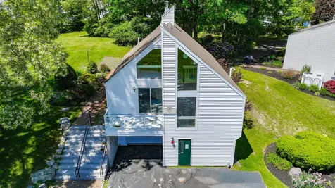 23 Clifford Road Naples ME 04055